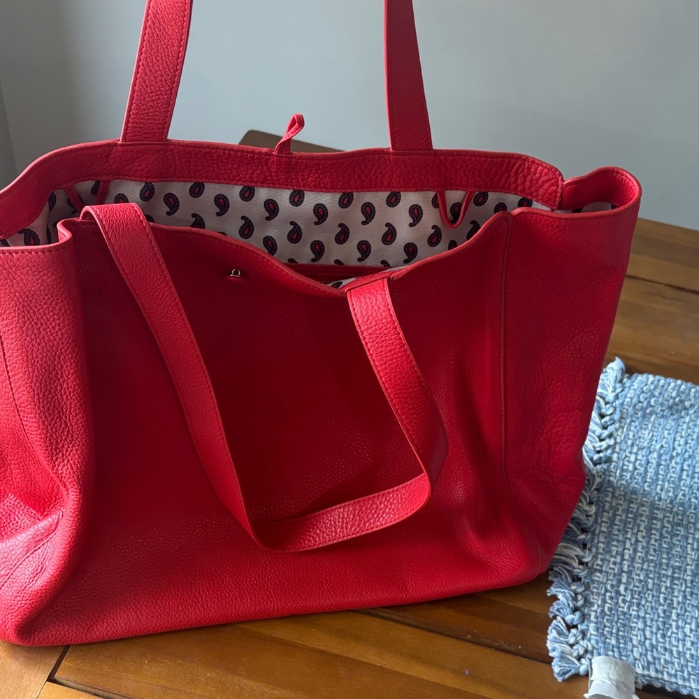 Red Women's Leather Tote Bag - Unbranded